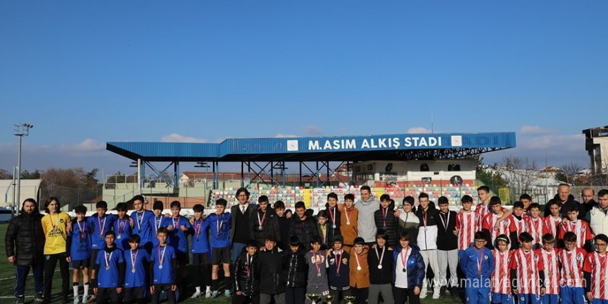 Kütahya’da ’Yıldız Erkek Futbol İl Birinciliği’ müsabakaları tamamlandı