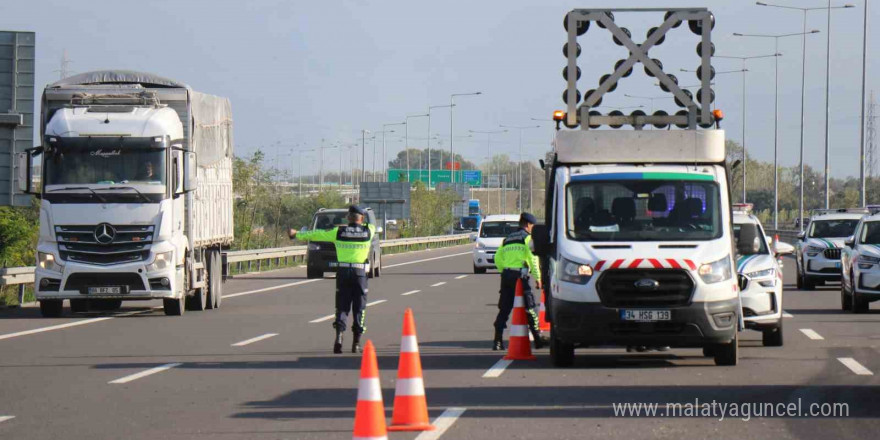 Kuzey Marmara Otoyolu’nda korkutan kaza: 4 yaralı