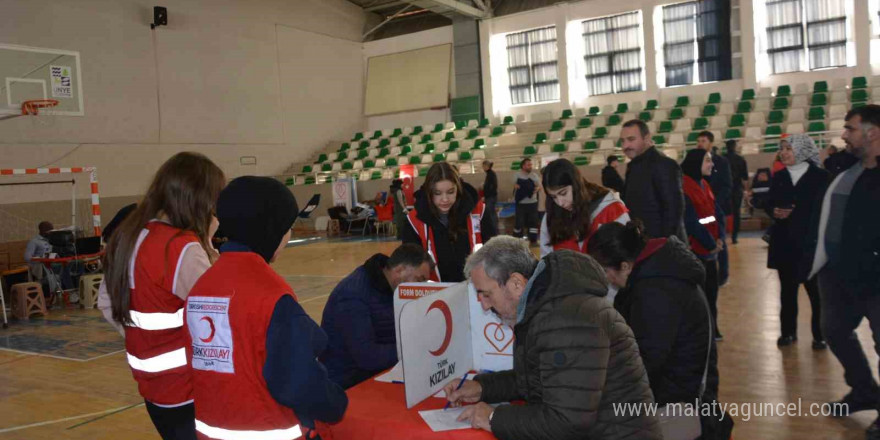 Lisede düzenlenen kampanya ile 261 ünite kan toplandı