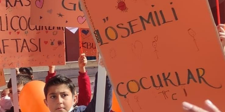 Lösemili çocuklar haftasında ‘Turuncu yürüyüş’ etkinliği düzenlendi