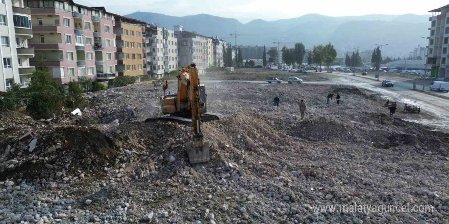 Maaşlarıyla merak uyandıran iş makinası operatörleri, uçuk meblağları dile getirenlere tepki gösterdiler