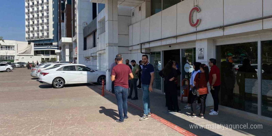 Malatya merkezli depremde Diyarbakır ve Batman’da vatandaşlar sokağa çıktı