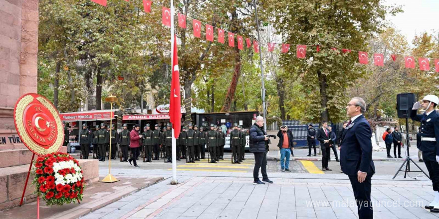 Malatya’da 10 Kasım Gazi Mustafa Atatürk’ü anma töreni düzenlendi