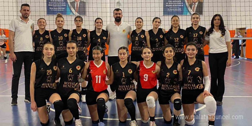 Malatya’da genç kızlar voleybol şampiyonları belli oldu