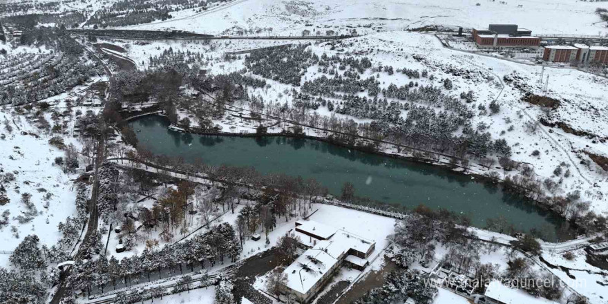 Malatya’da kar yağışı sonrası kış manzaraları