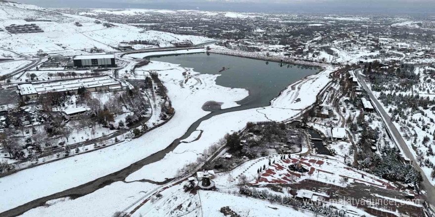 Malatya’da kar yağışı sonrası kış manzaraları