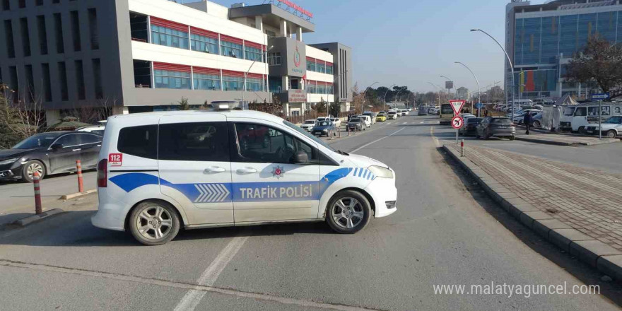 Malatya’da servis taşımacılığı yapan şoförlerden ’trafik cezası’ tepkisi