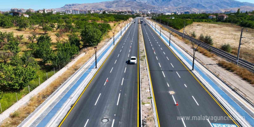 Malatya’da, trafik güvenliği için 920 bin metre yol çizgi çalışması yapıldı