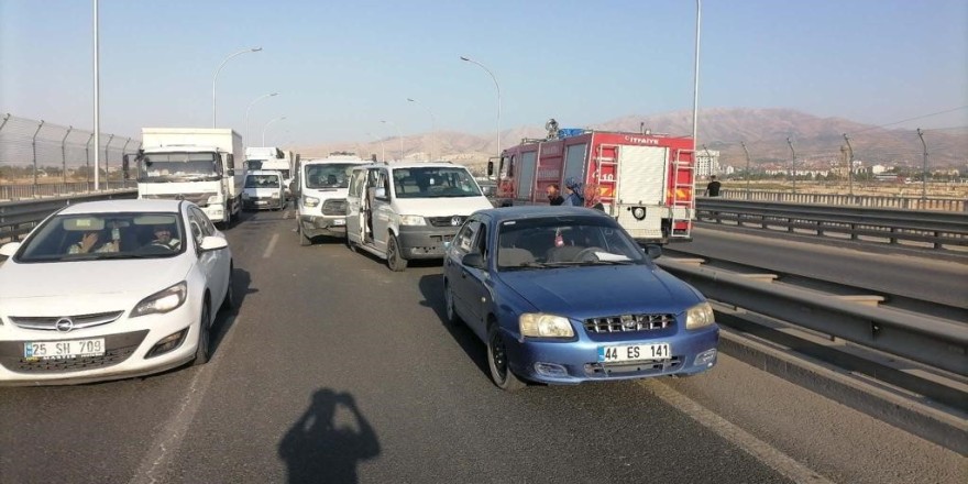 Malatya’da zincirleme kaza: 2 yaralı