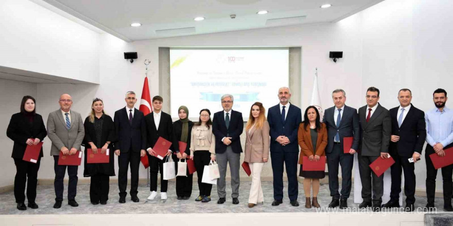 Malatyalı öğrenci, ’Girişimcilik ve Fütüvvet’ temalı afiş yarışmasında üçüncü oldu