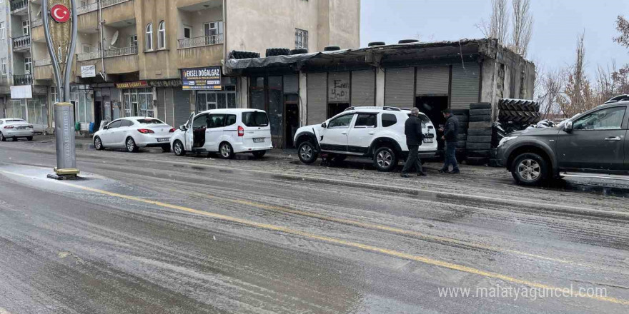 Malazgirt’teki lastikçilerde yoğun mesai