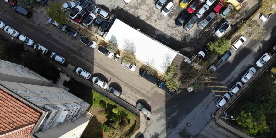 Maltepe’de belediyenin şirkete kiraladığı otopark alanı mahalleliyi isyan ettirdi