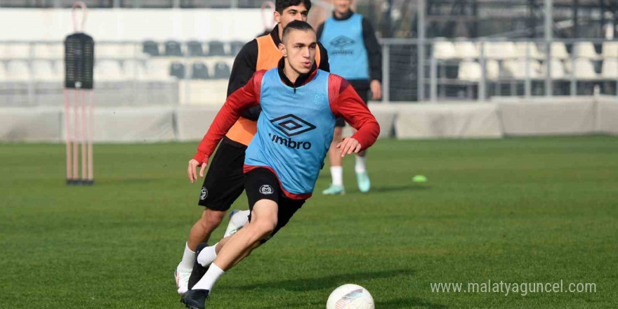 Manisa FK, İstanbulspor maçı hazırlıklarına başladı