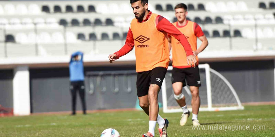 Manisa FK, lider Erzurumspor FK’yı ağırlayacak