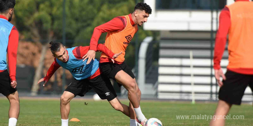 Manisa FK’da Amed maçı hazırlıkları devam ediyor