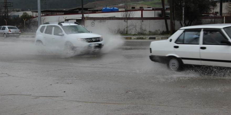 Manisa için gök gürültülü sağanak yağış uyarısı