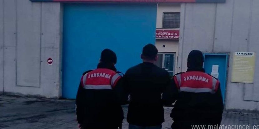 Manisa’da 22 yıl hapis cezası ile aranan 17 yaşındaki genç tutuklandı