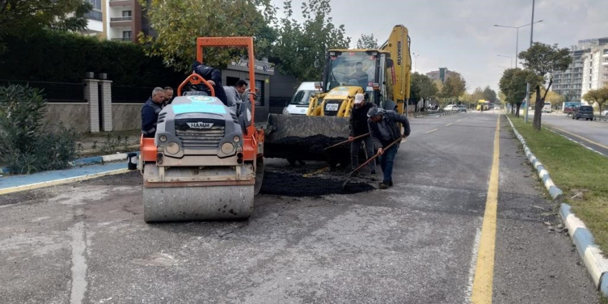 Manisa’da 3 bin 200 kilometrelik yol ağında bakım yapıldı