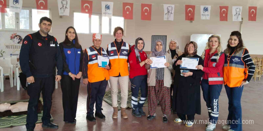 Manisa’da ’Güçlü kadın güçlü toplum’ projesi başladı