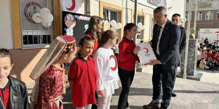 Manisa’da, Kızılay Haftası kutlandı