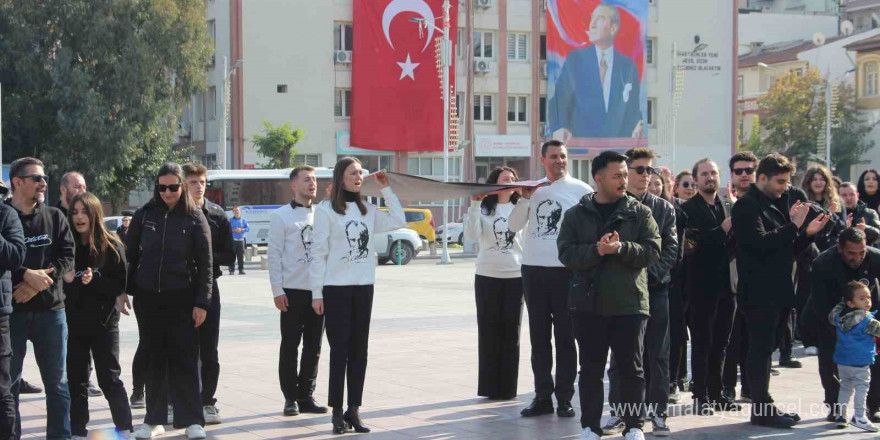 Manisa’nın kalbine 1938 kişiden Atatürk imzası