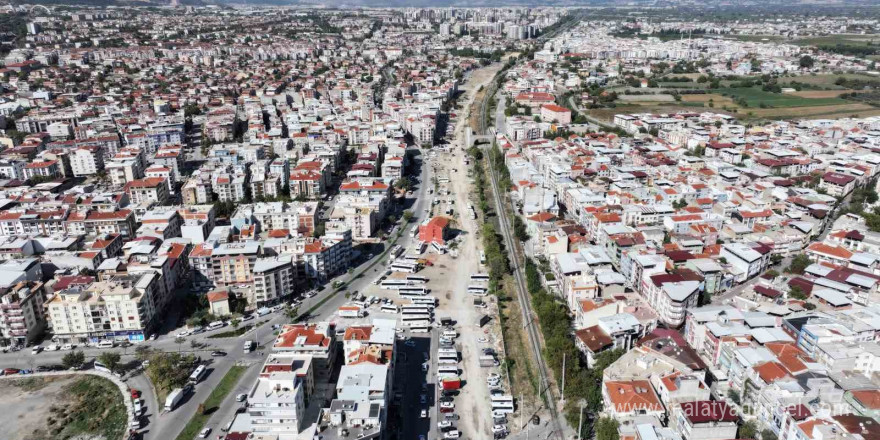 Manisa’nın trafiğine nefes aldıracak yolda çalışmalar sürüyor