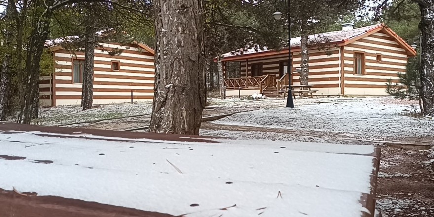 Manisa’ya mevsimin ilk karı düştü