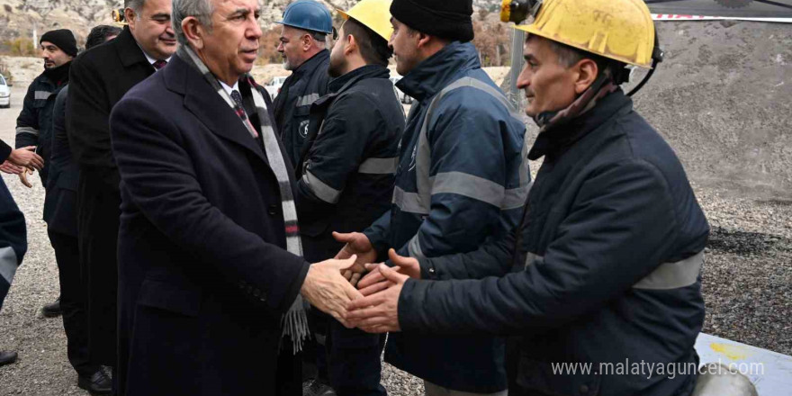 Mansur Yavaş’tan grevdeki maden işçilerine destek ziyareti