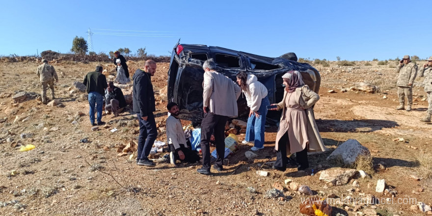 Mardin’de otomobil takla attı: 3 ölü, 5 yaralı