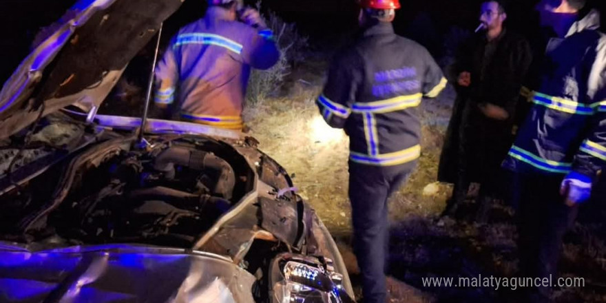 Mardin’de otomobil takla attı: 4 yaralı