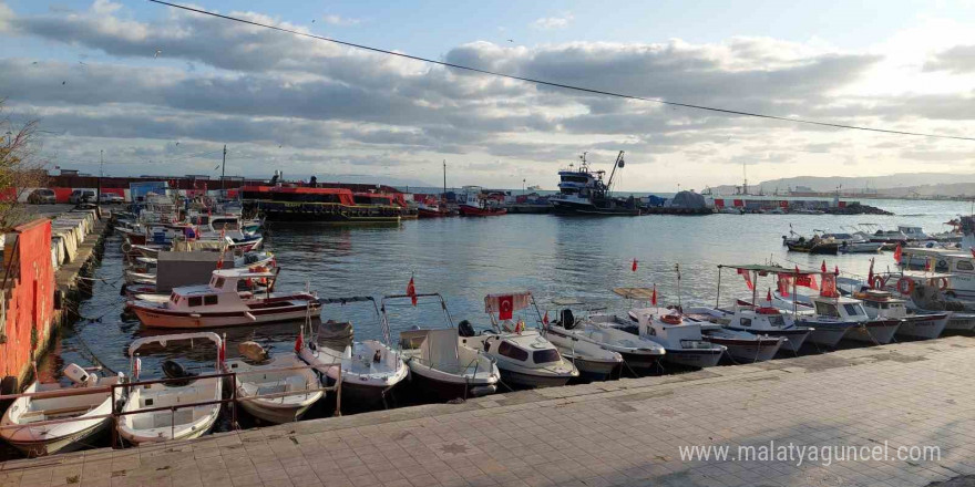 Marmara Denizi ulaşımına poyraz engeli