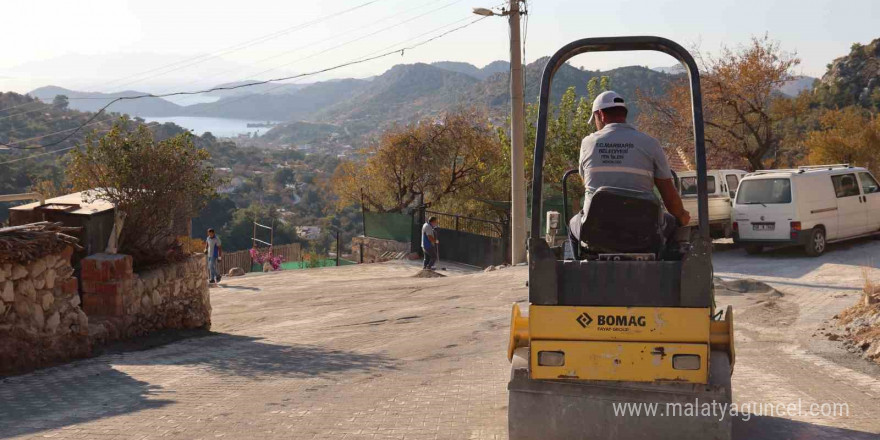 Marmaris Belediyesi’nden Söğüt Mahallesi’nde yol çalışması