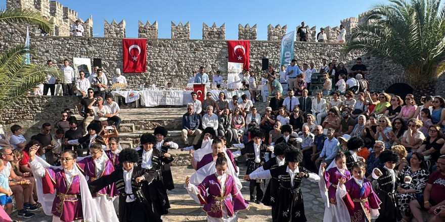 Marmaris Kalesi’nde asırlık tarifler ile Türk Mutfağı Haftası etkinliği düzenlendi