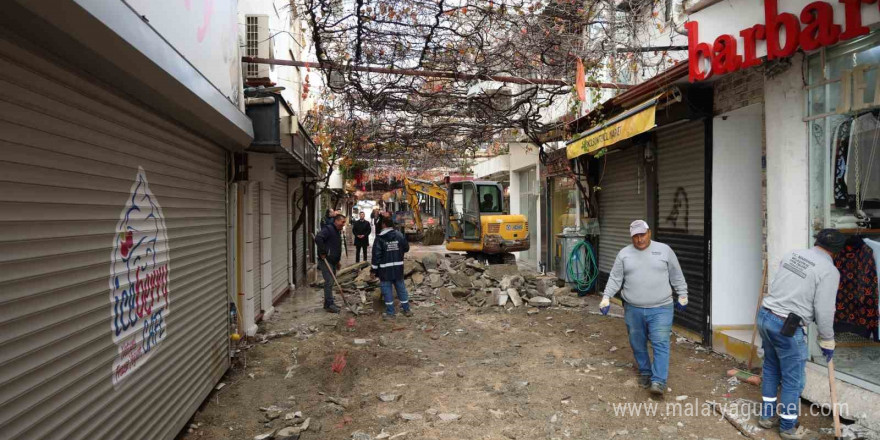 Marmaris’te kapalı çarşı cazibe merkezi olacak