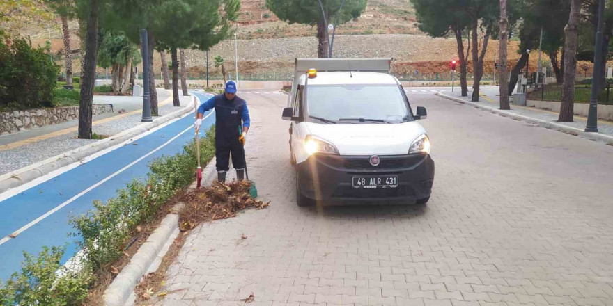 Marmaris’te yağmur mesaisi