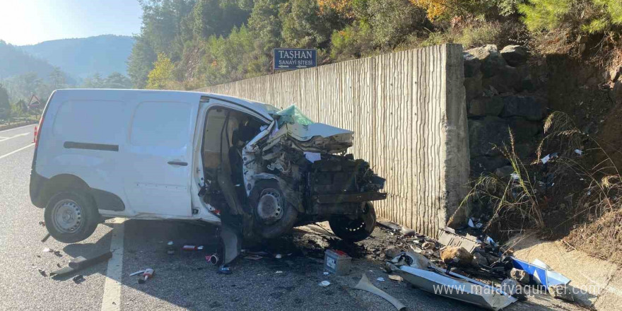 Marmaris’teki trafik kazasında iki çocuk hayatını kaybetti