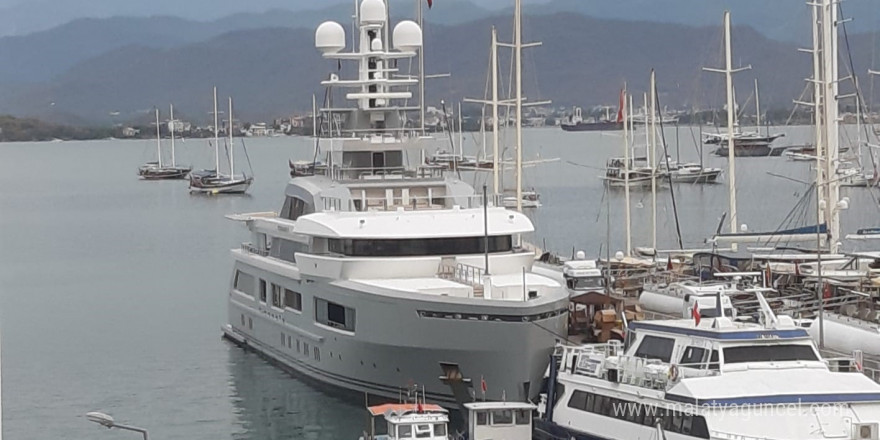 Mega yat ‘Cloudbreak’ Fethiye’de 135 bin litre yakıt aldı