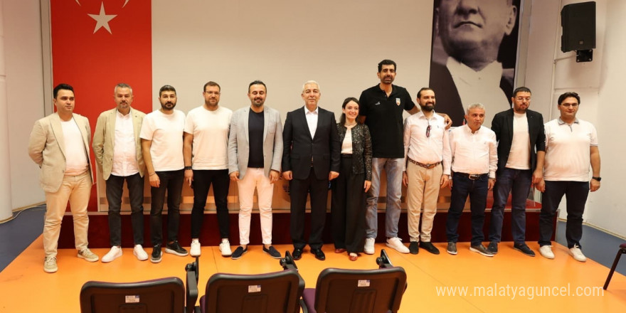 Melikgazi Kayseri Basketbol’da görev dağılımı yapıldı