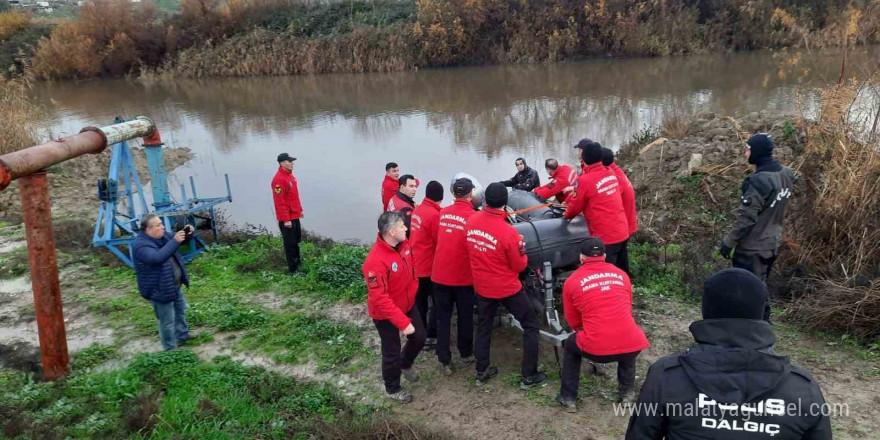 Menderes Nehri’ne düşen kişiyi bulmak için ekipler seferber oldu