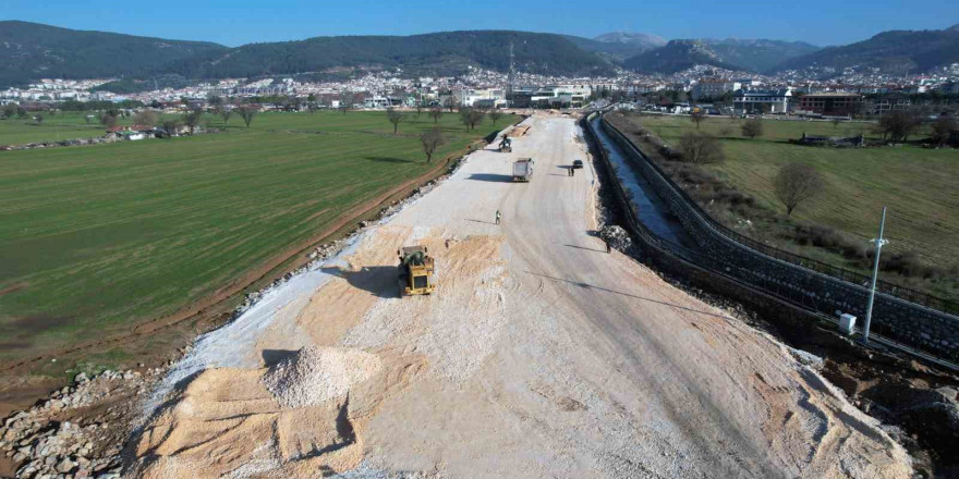 Menteşe otogar kavşağında yol çalışması devam ediyor