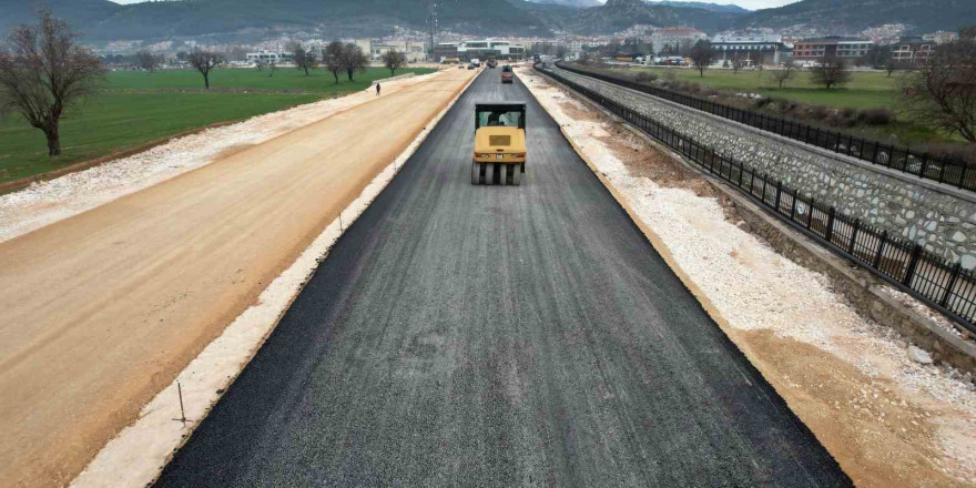 Menteşe otogar yolunda asfaltlama çalışmaları başladı