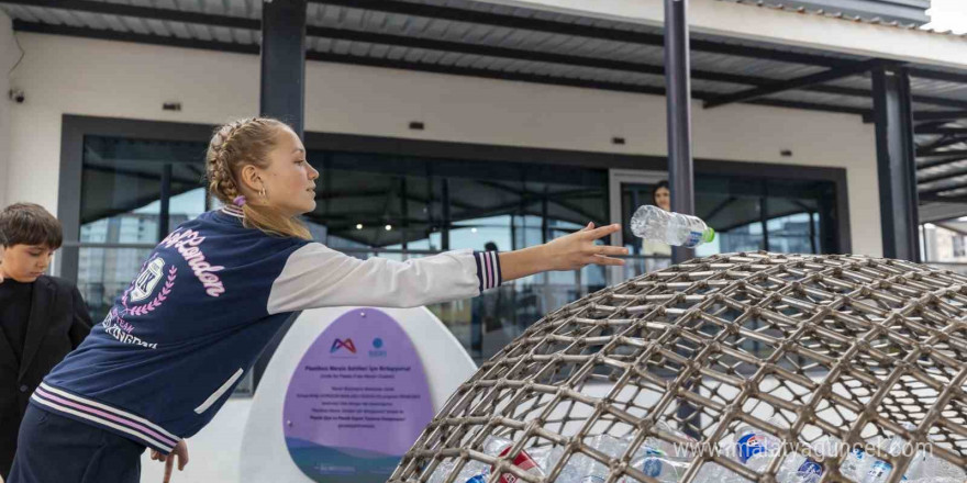 Mersin Büyükşehir Belediyesinden ’plastiksiz sahil’ için önemli adım