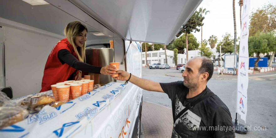 Mersin’de ’1 Ekmek, 1 Çorba’ projesi yeniden başladı