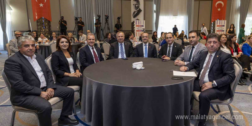 Mersin’de düzenlenen Sosyal Politikalar Çalıştayı tamamlandı