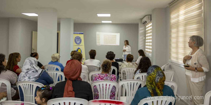 Mersin’de kadınlar ’meme kanseri’ konusunda bilgilendirildi