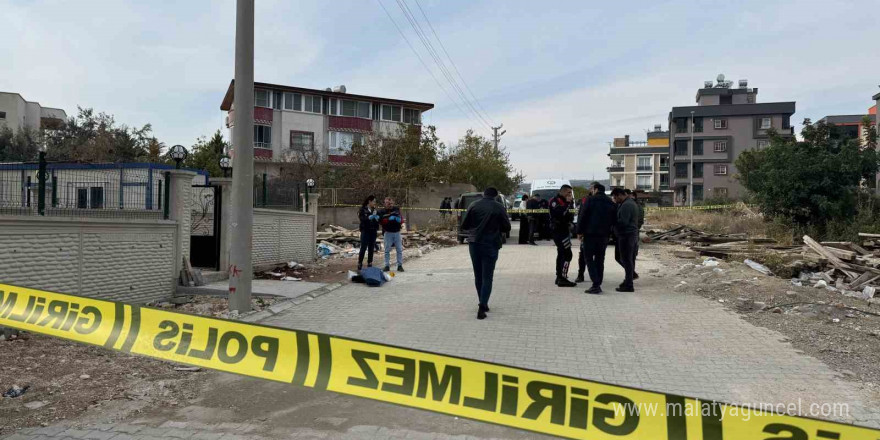 Mersin’de koca vahşeti devam etti: Önceki gün karısını, dün de çocuğunu öldürdü