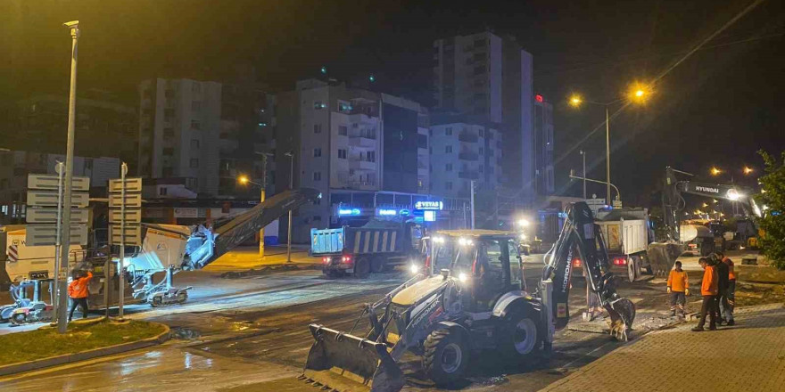 Mersin’de yol yapım, bakım ve onarım çalışmaları sürüyor