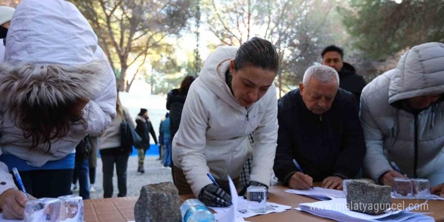 Meryem Ana Tabiat Parkı Otoparkı gerilimi sürüyor