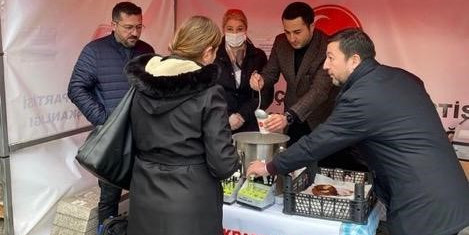 MHP Çankaya İlçe Başkanlığı’ndan vatandaşlara çorba ikramı