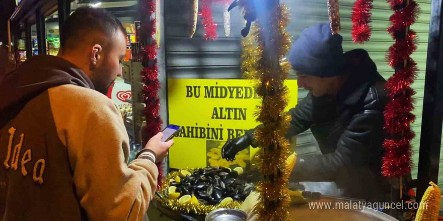 Midyenin içerisindeki altın, talihlisini buldu